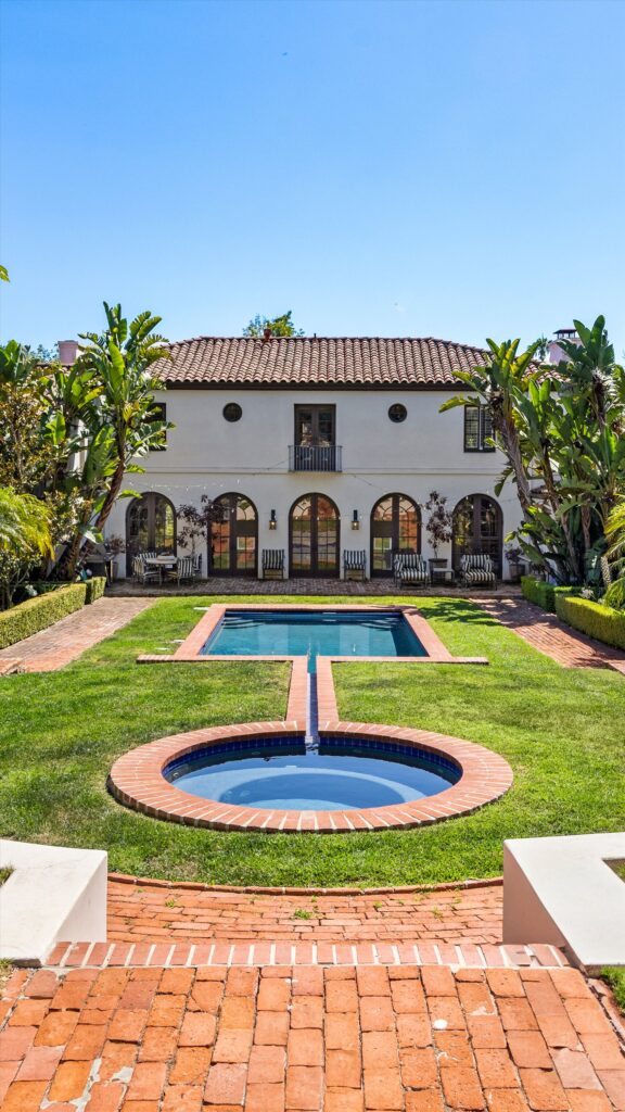 211 E. Padre Street