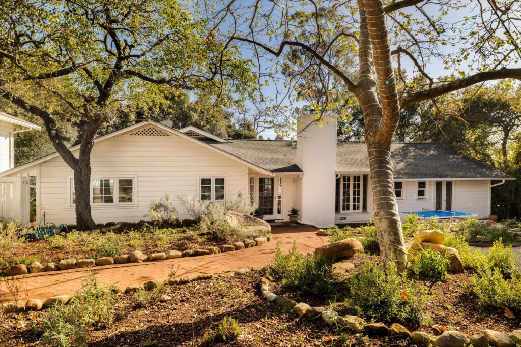 2915 Hidden Valley Lane